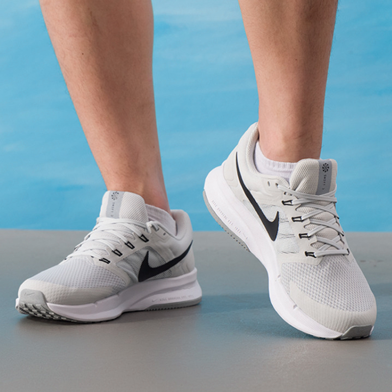 New Nike Men's Run Swift 3 Roa - Men Shoes Size Nike recensie en prijs