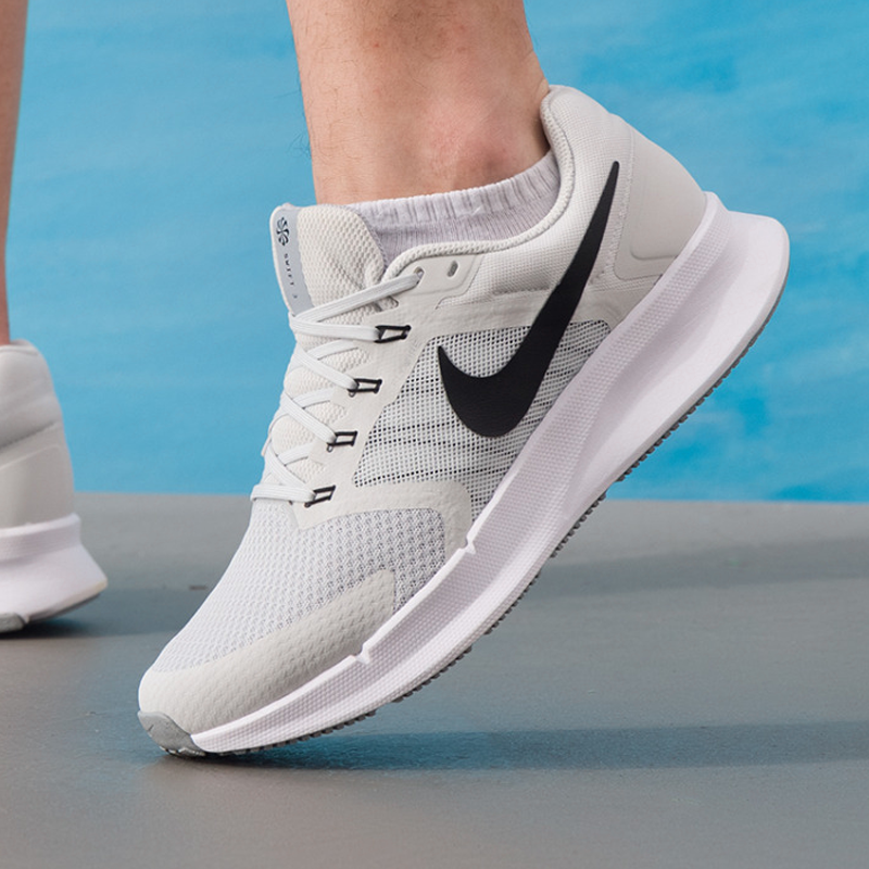 New Nike Men's Run Swift 3 Roa - Men Shoes Size Nike recensie en prijs