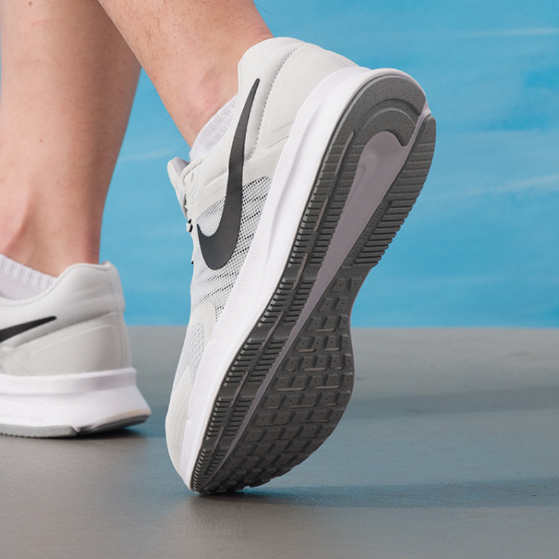 New Nike Men's Run Swift 3 Roa - Men Shoes Size Nike recensie en prijs